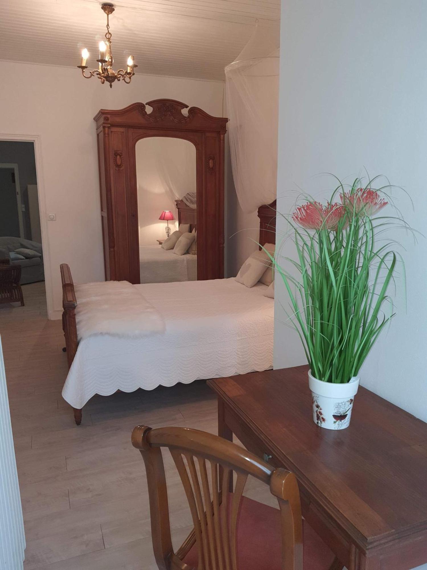 Apartament L'Oasis Mouleydier Zewnętrze zdjęcie